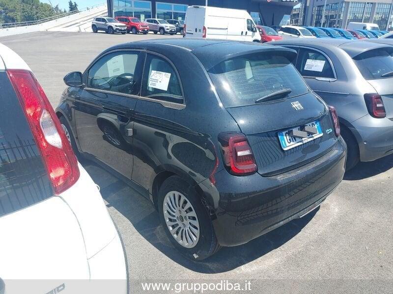 FIAT 500 BEV HATCHBACK M Nuova Hatchback My23 La Nuova - 320 Berlin