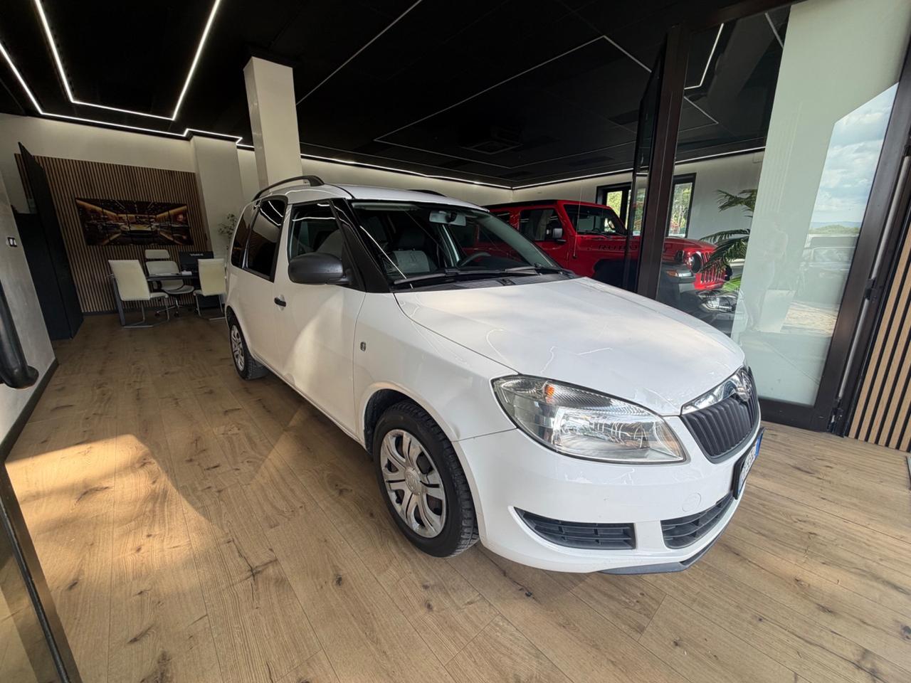 Skoda Roomster 1.6 TDI CR 90CV Noire
