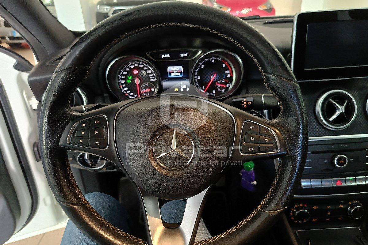 MERCEDES A 200 d Automatic 4Matic Sport