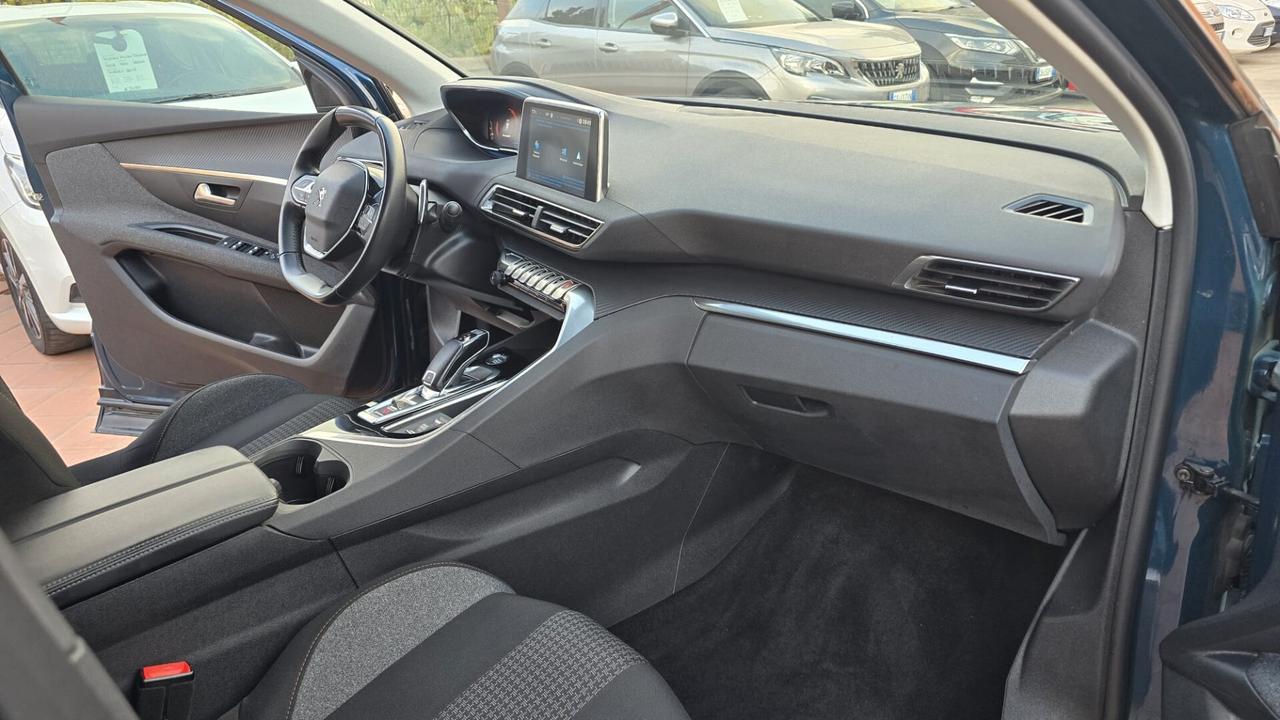 Peugeot 3008 BlueHDi 130 S&S EAT8 Active Pack