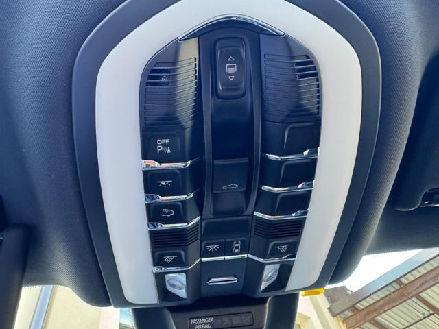 PORSCHE Macan TETTO PANORAMA CERCHI 21 FULL 2.0 265 CV