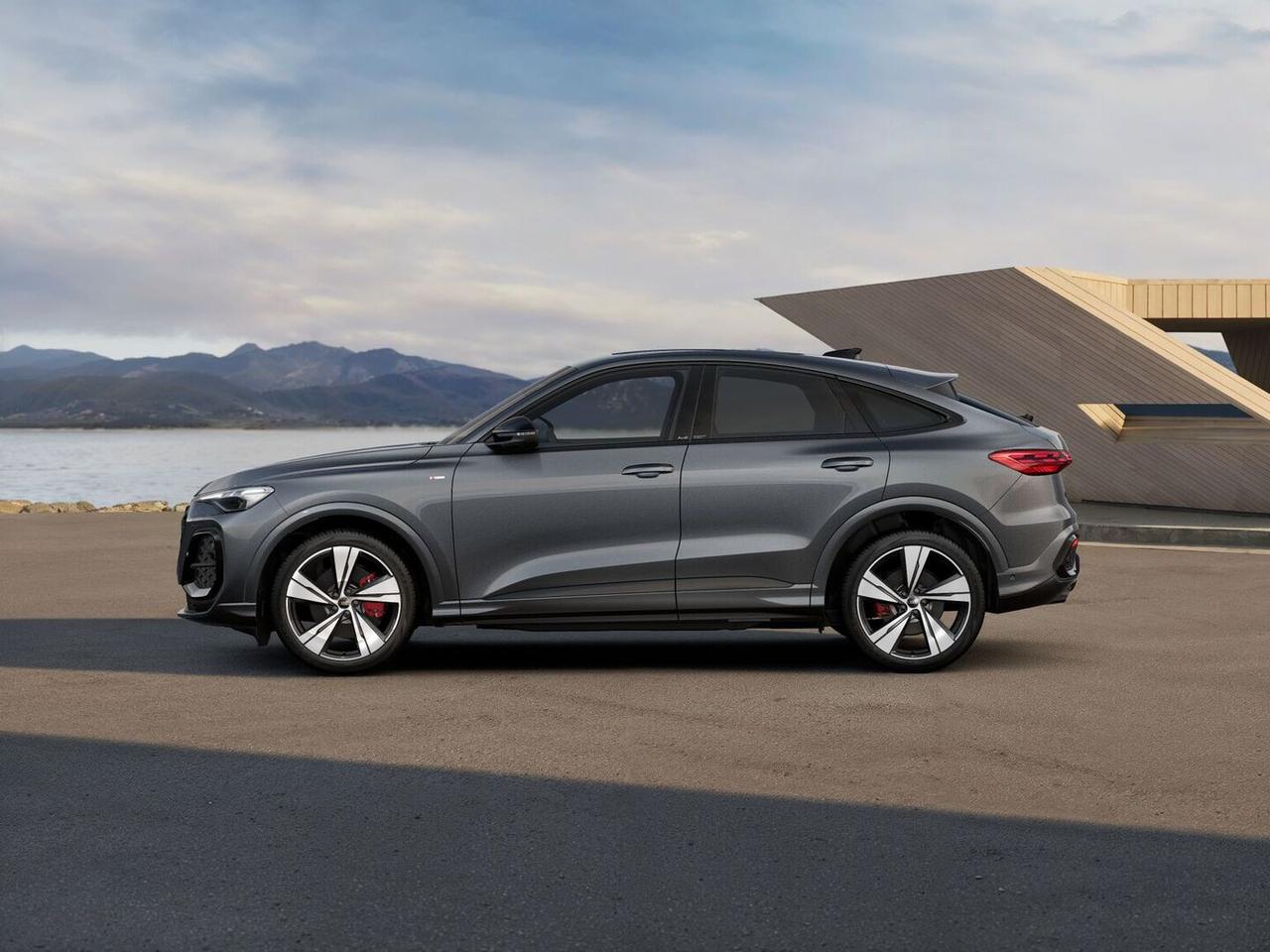 Audi Q5 Sportback Sportback S line quattro MY2025 FULL OPTIONAL MMI