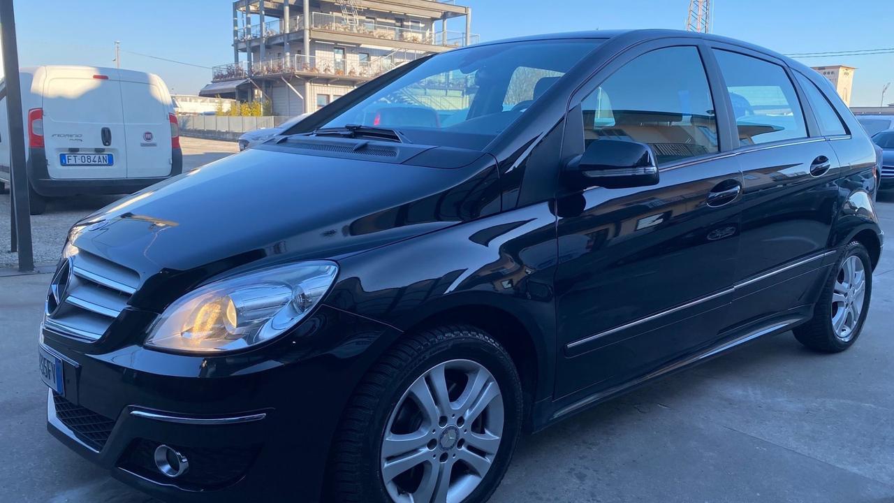 Mercedes-benz B 180 CDI BlueEFFICIENCY Premium