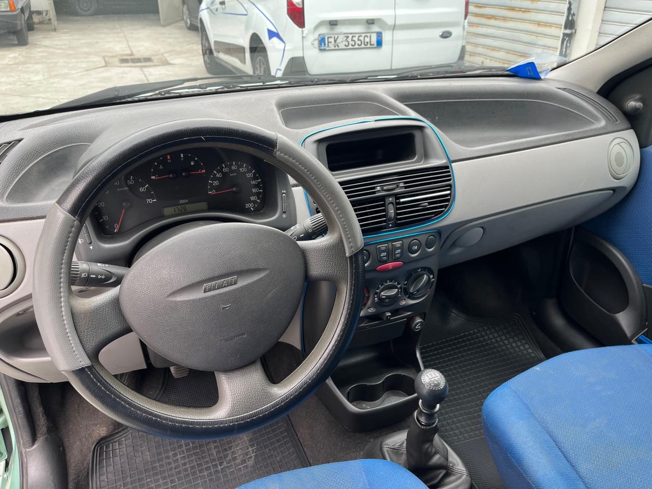 Fiat Punto 1.2i cat 3 porte