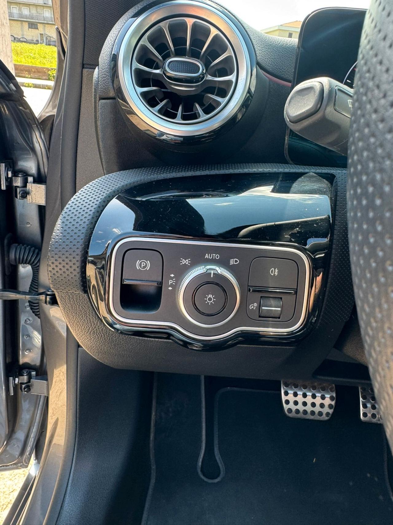 Mercedes-benz A 200 d Automatic AMG Line Advanced Plus