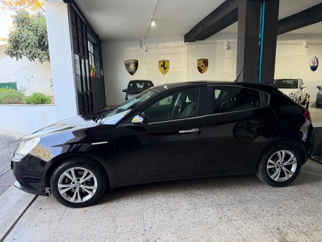 Alfa Romeo Giulietta 1.6 JTDm-2 105 CV Exclusive