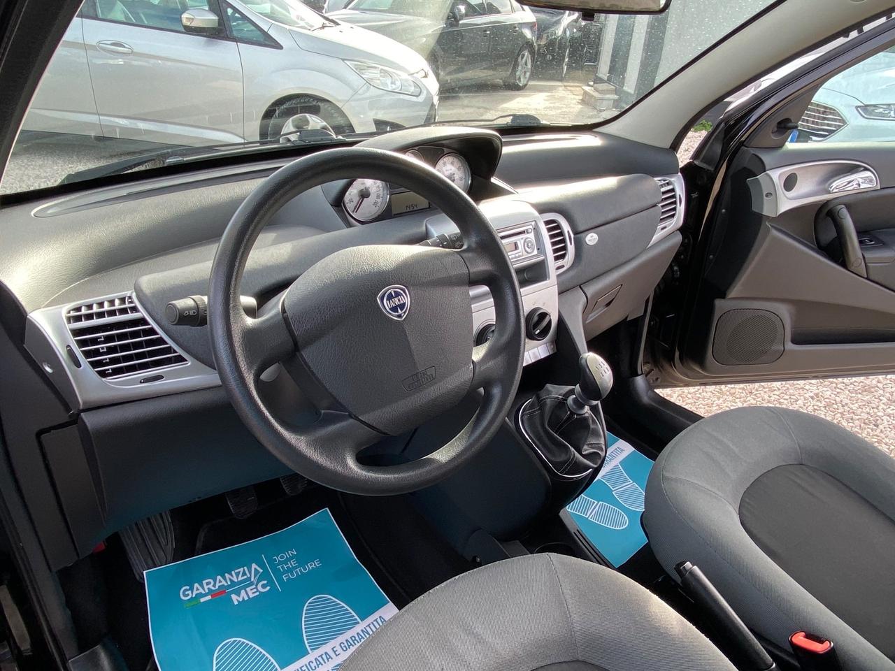 Lancia Ypsilon 1.2 Oro Giallo UNICO PROPIETARIO NEOPATENTATI