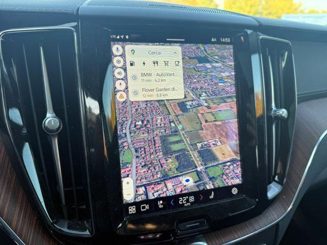 VOLVO XC60 T6 Recharge Plug-in Hybrid AWD automatico Ultimate