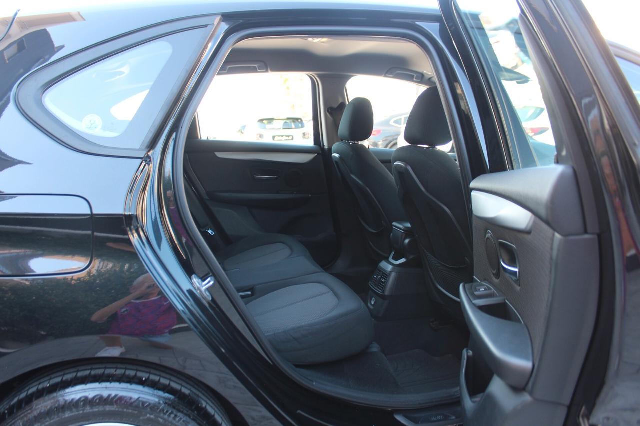 Bmw 216 218d Active Tourer Advantage