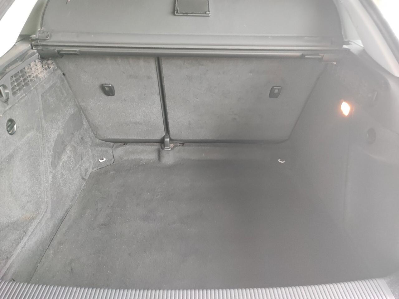 Audi Q3 2.0 TDI 120 CV Design