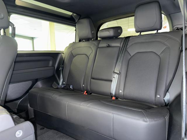 LAND ROVER Defender 90 3.0D I6 200 CV AWD Auto X-Dynamic SE / Sosp.