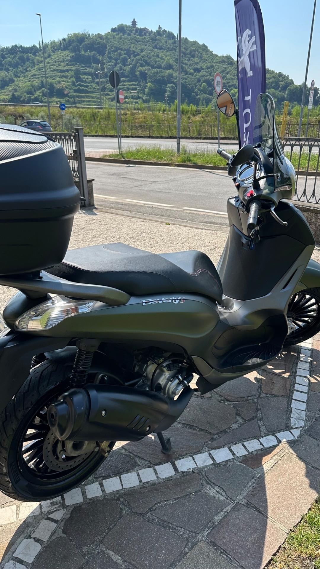 Piaggio Beverly 300 i.e. S