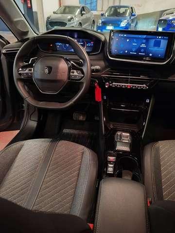 Peugeot 208 1.2 Hybrid Allure 110cv e-dcs 6
