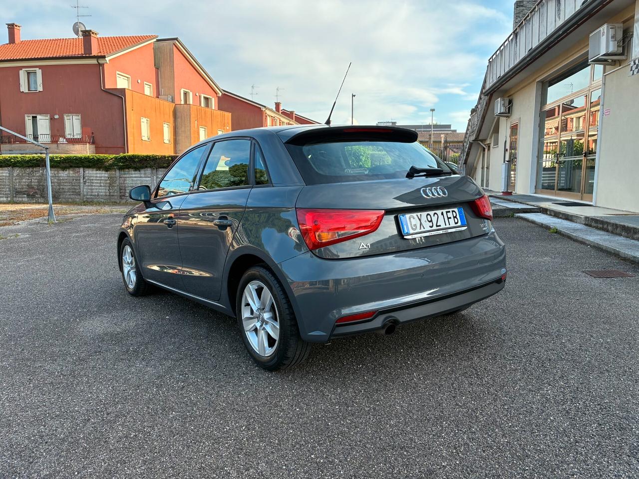 Audi A1 1.0 TFSI ultra Admired