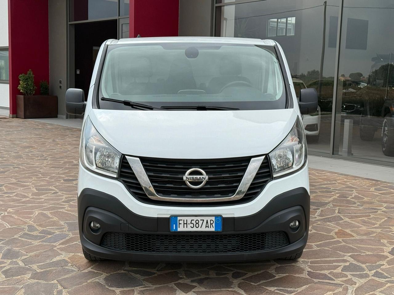 Nissan NV300 1.6 dCi 120CV - 3 POSTI -