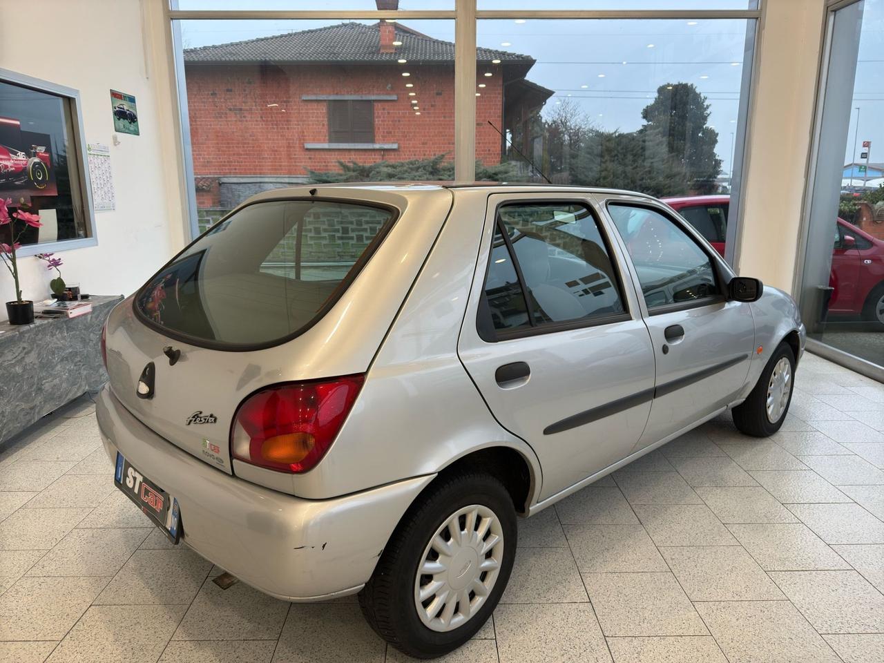 Ford Fiesta 1.2i 16V cat 5 porte 60cv