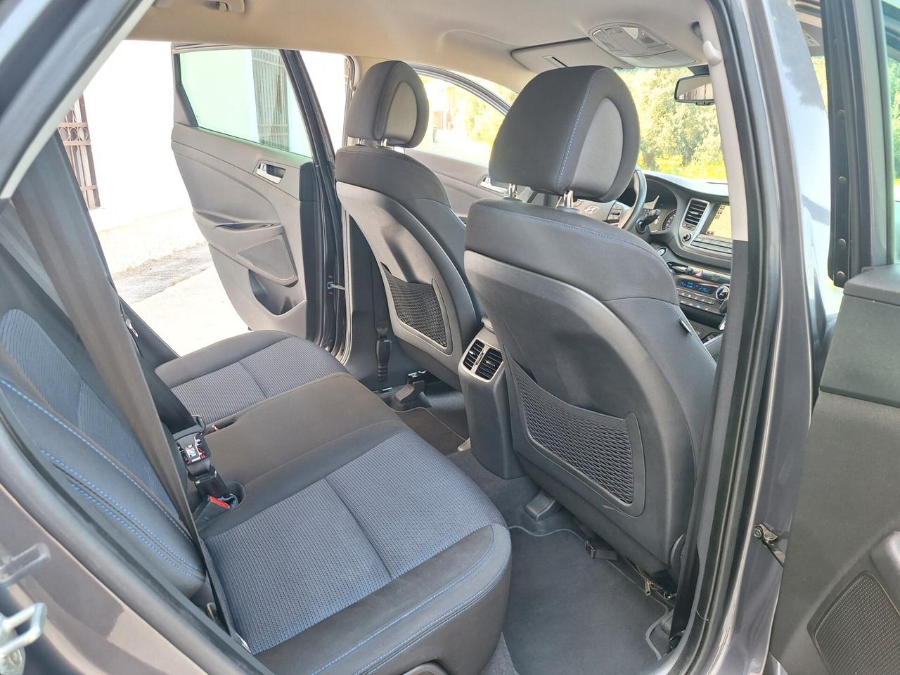 Hyundai Tucson 1.7 crdi X POSSIBLE NAVI CAMERA 2018