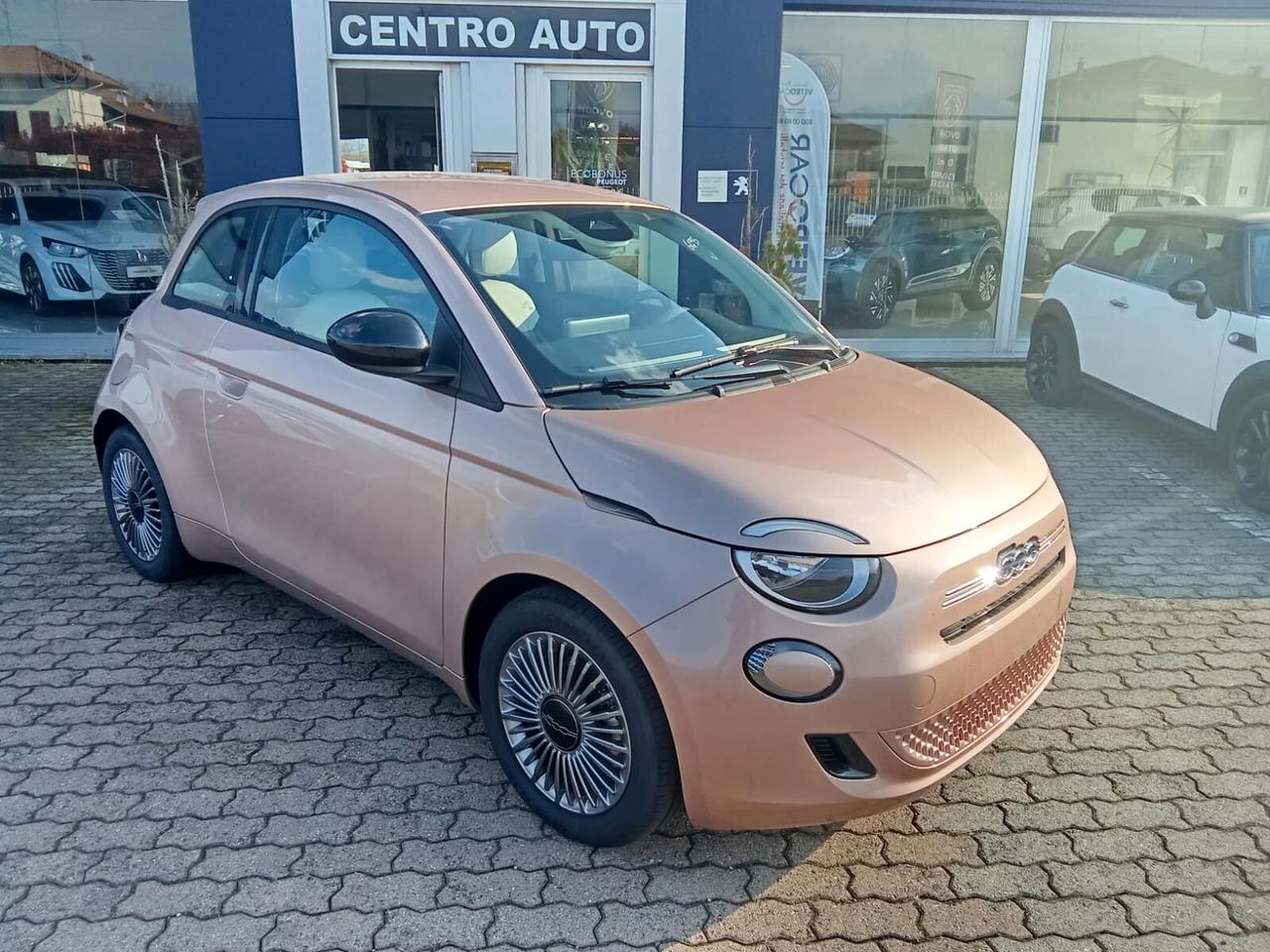 Fiat 500 Berlina Hybrid Icon