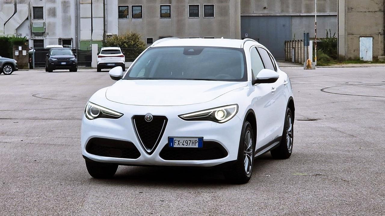 Alfa Romeo Stelvio 2.2 Turbodiesel 190 CV AT8 Q4 B-Tech