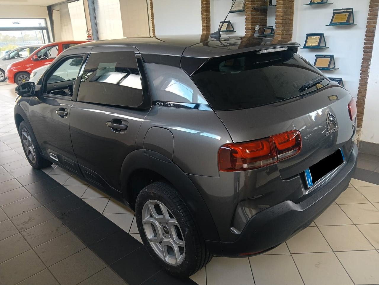Citroen C4 Cactus BlueHDi 100 S&S Shine NAVI - RETROCAMERA