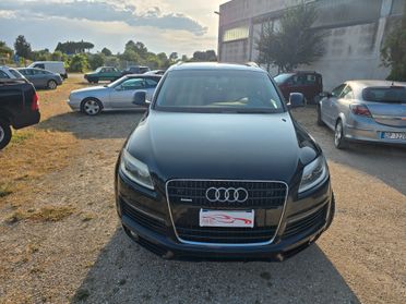 Audi Q7 3.0 TDI 240 CV clean diesel quattro tip. Advanced Plus
