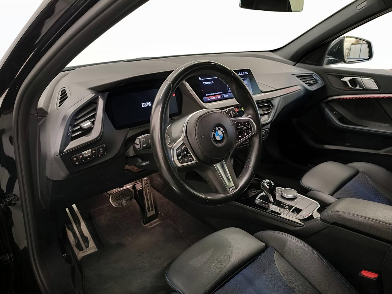 BMW Serie 1 F40 - 118d Msport auto