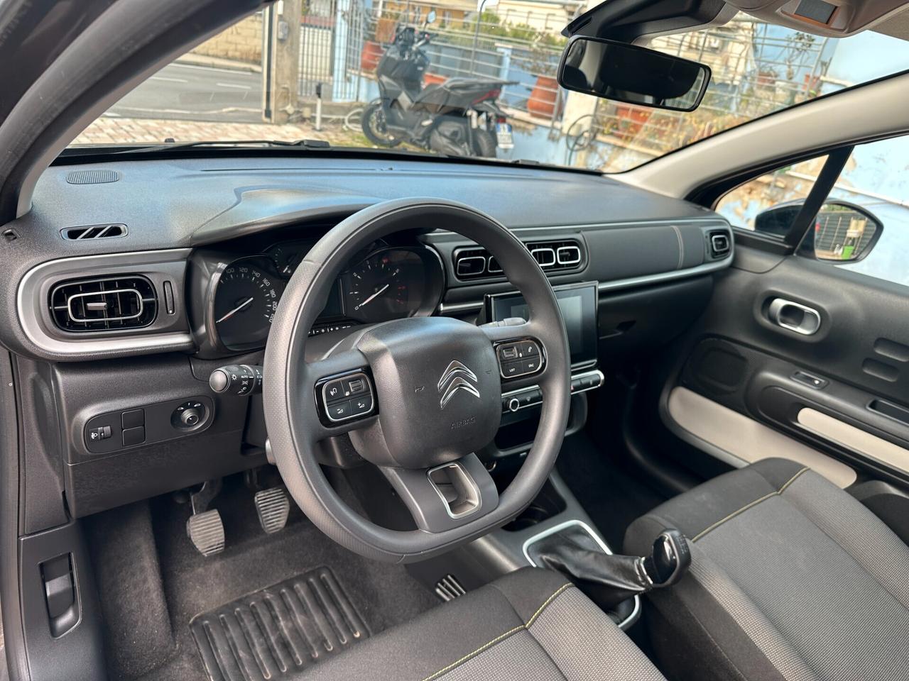 Citroen C3 PureTech 83 S&S C-Series