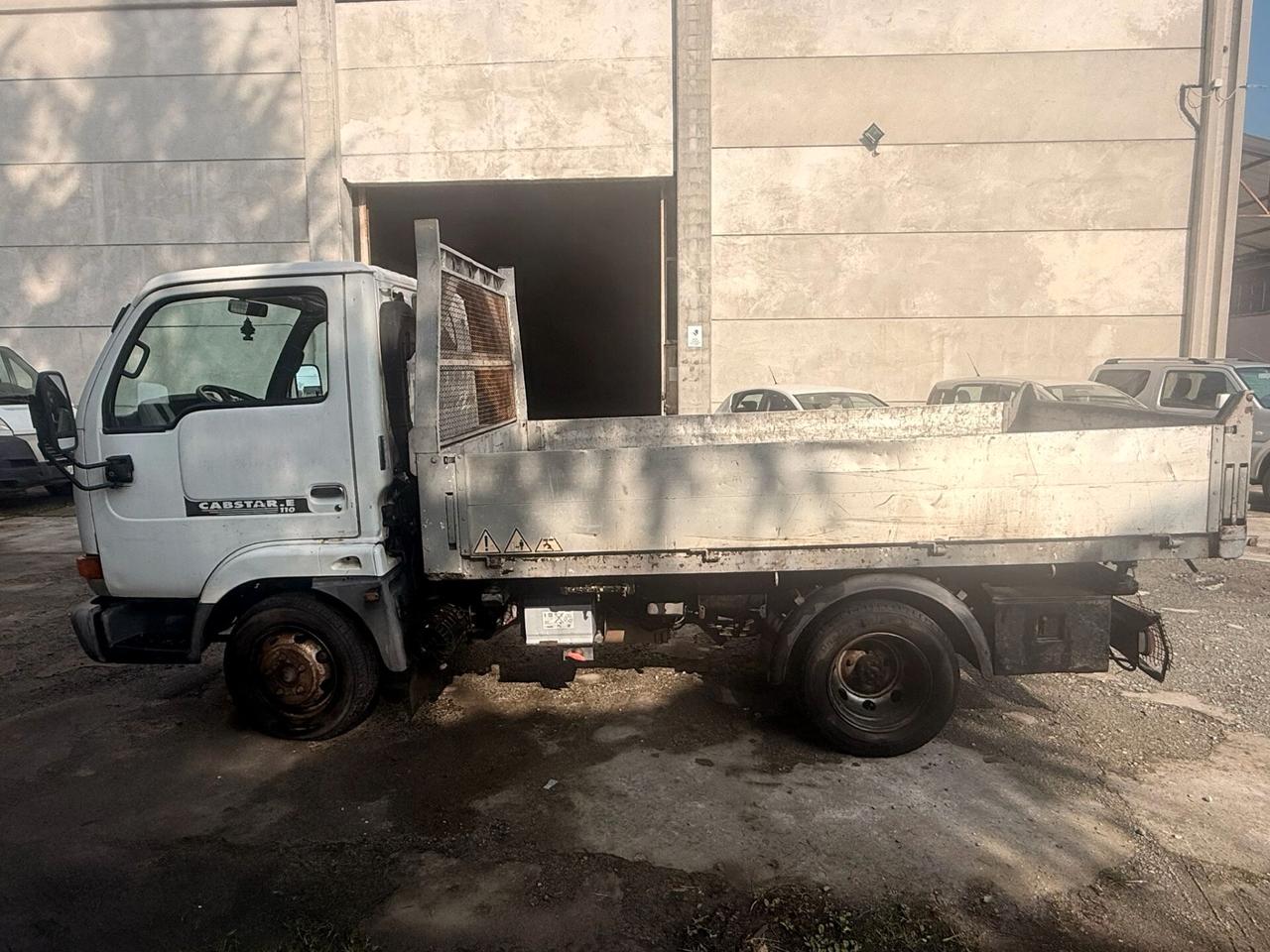 Nissan Cabstar Ribaltabile
