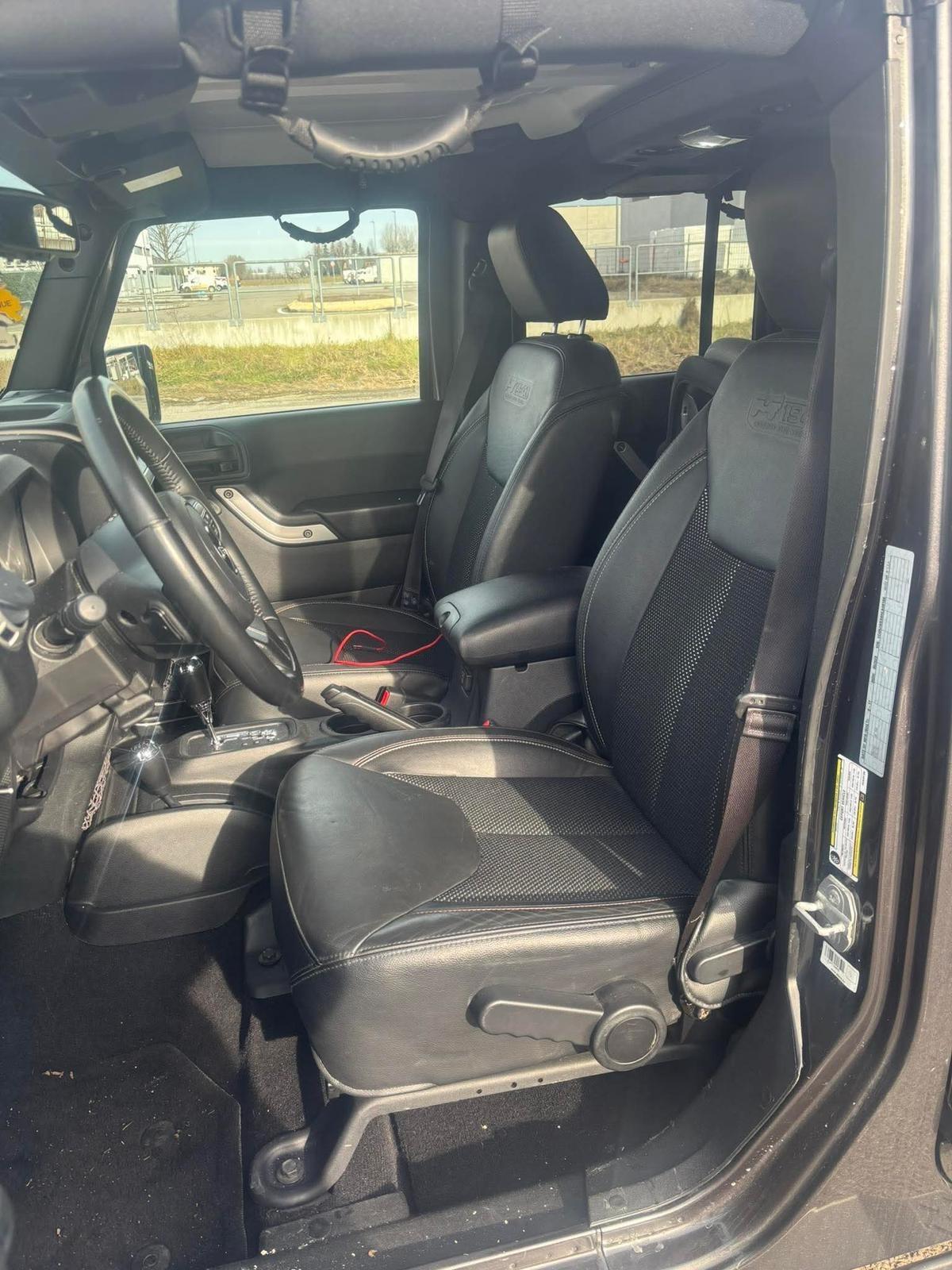 Jeep Wrangler Unlimited 2.8 CRD DPF Sahara Auto