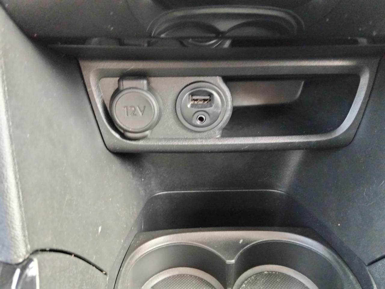 Peugeot 2008 BlueHDi 100 GT Line*Navi*Camera*Pelle*Euro 6