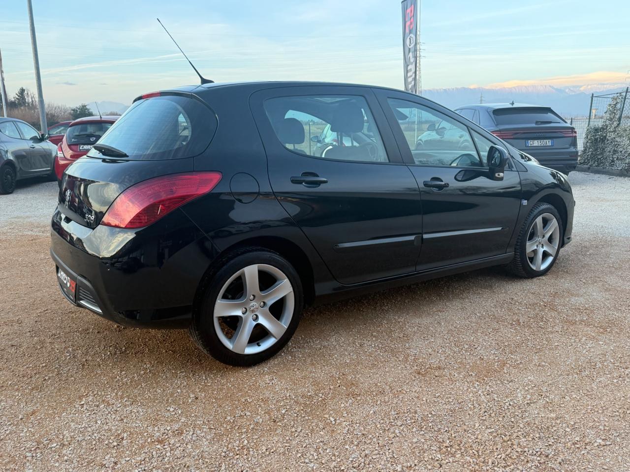 Peugeot 308 1.6 HDi 110CV 5p. Premium (5 Marce)