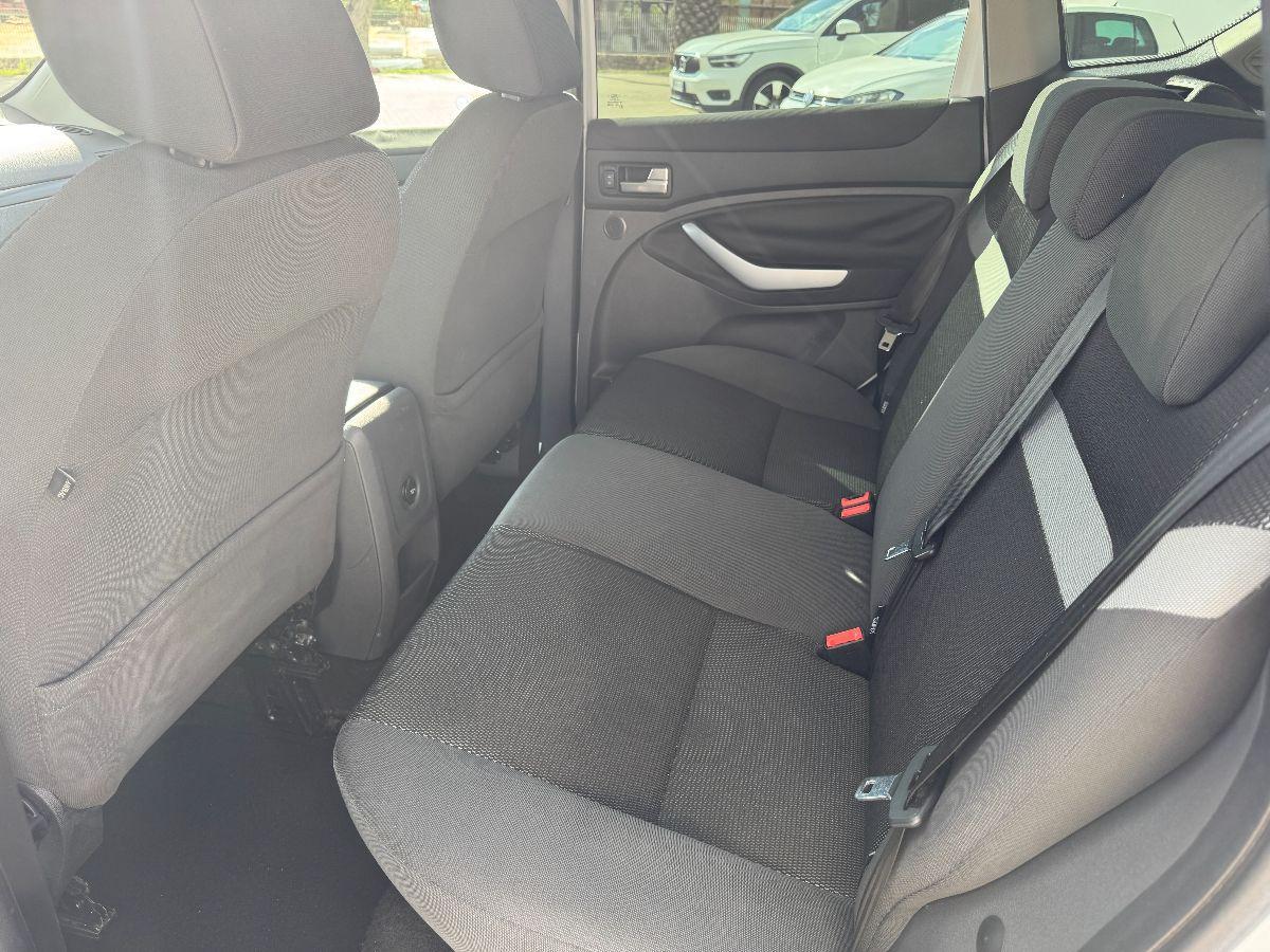 FORD Kuga 2.0 TDCi 140CV Titanium