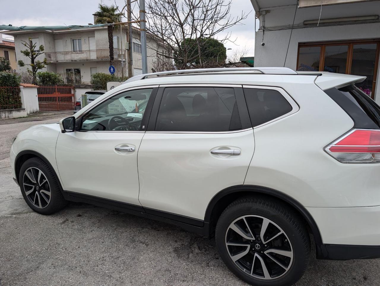 Nissan X-Trail 1.6 dCi 2WD Tekna Automatic E6b