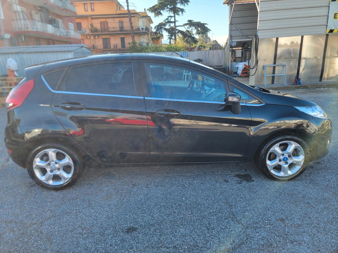 Ford Fiesta 1.4 TDCi 5p. Titanium GARANZIA