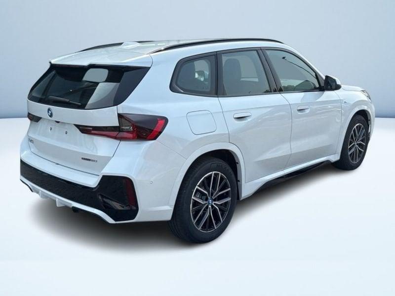 BMW iX1 eDrive20 M Sport