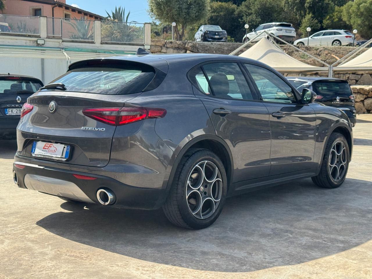 Alfa Romeo Stelvio 2.2 Turbodiesel 190 CV AT8 Q4 Executive