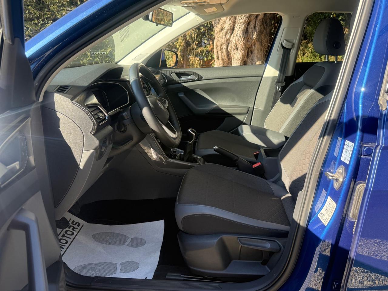 Volkswagen T-Cross 1.6 TDI 95CV R-LINE (NEOPATENTATI)