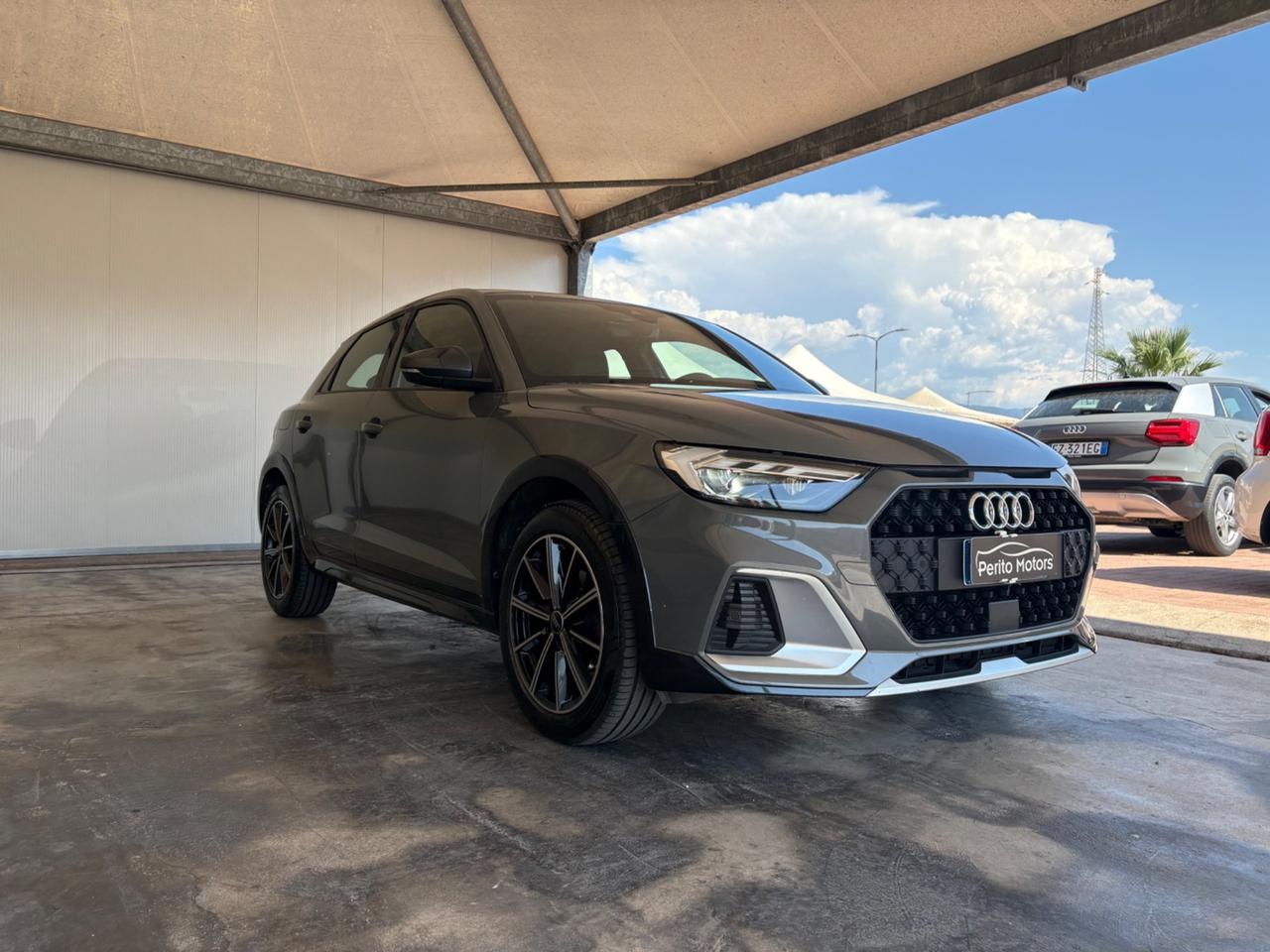 Audi A1 allstreet 30 TFSI Identity Contrast