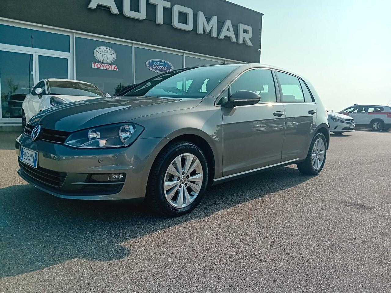Volkswagen Golf 5p 1.6 tdi 110CV Comfortline 110cv E6