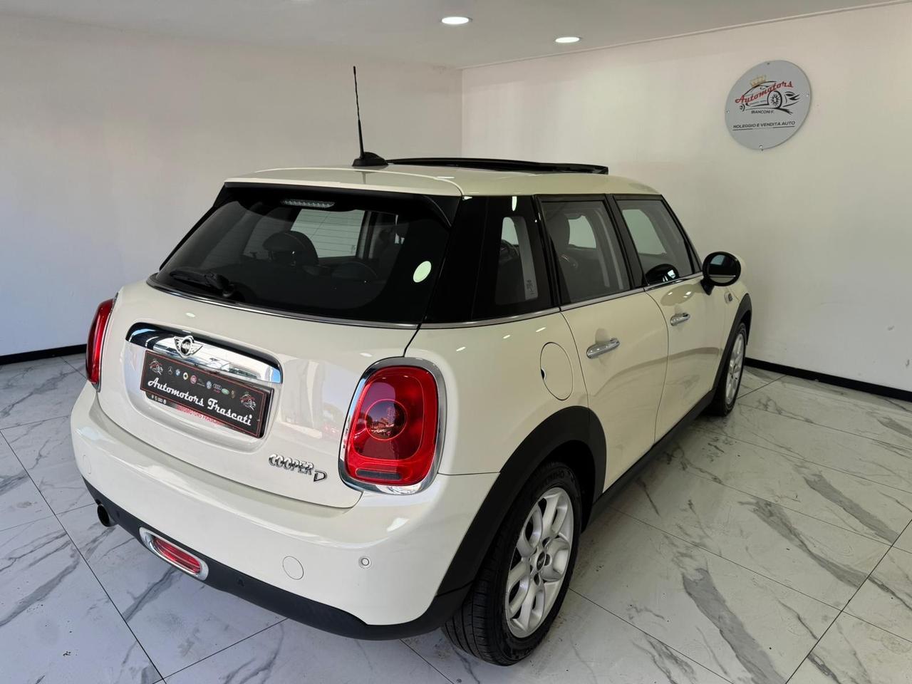 Mini 1.5 Cooper D -5 porte-GARANTITA-TETTO-2017