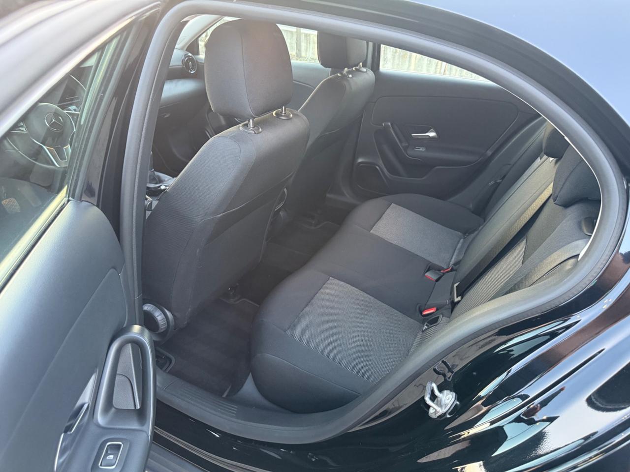 Mercedes-benz A 180 A 180 d Sport