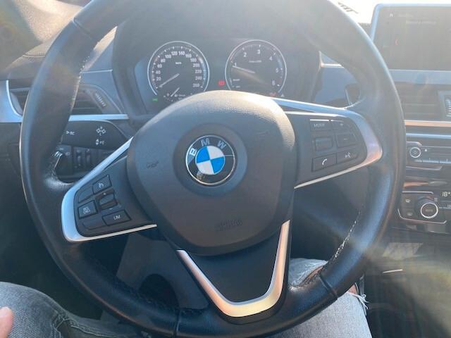Bmw X1 sDrive18d xLine Auto. LED/Tetto 150 Cv