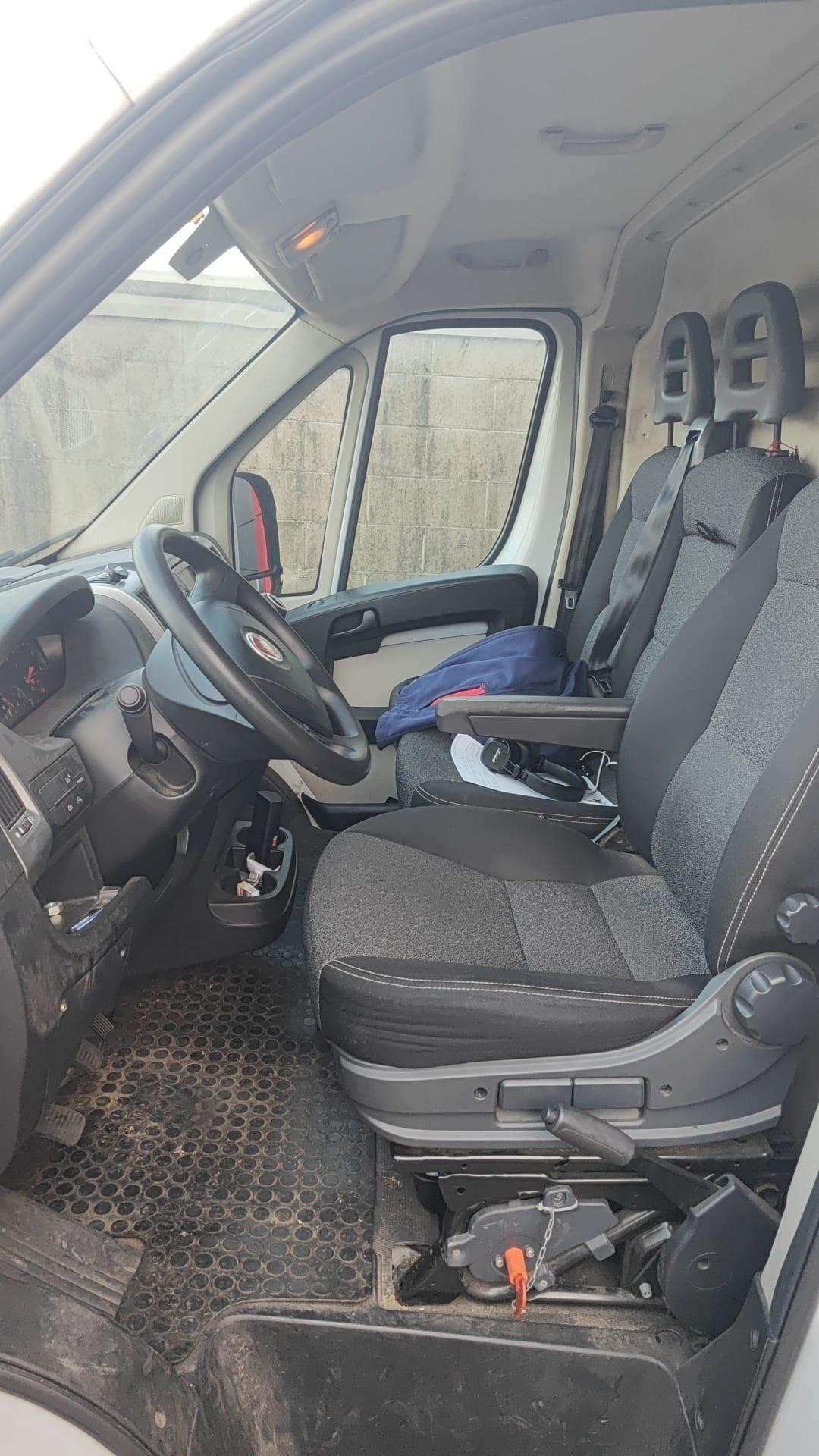 Fiat ducato con sponda idraulica