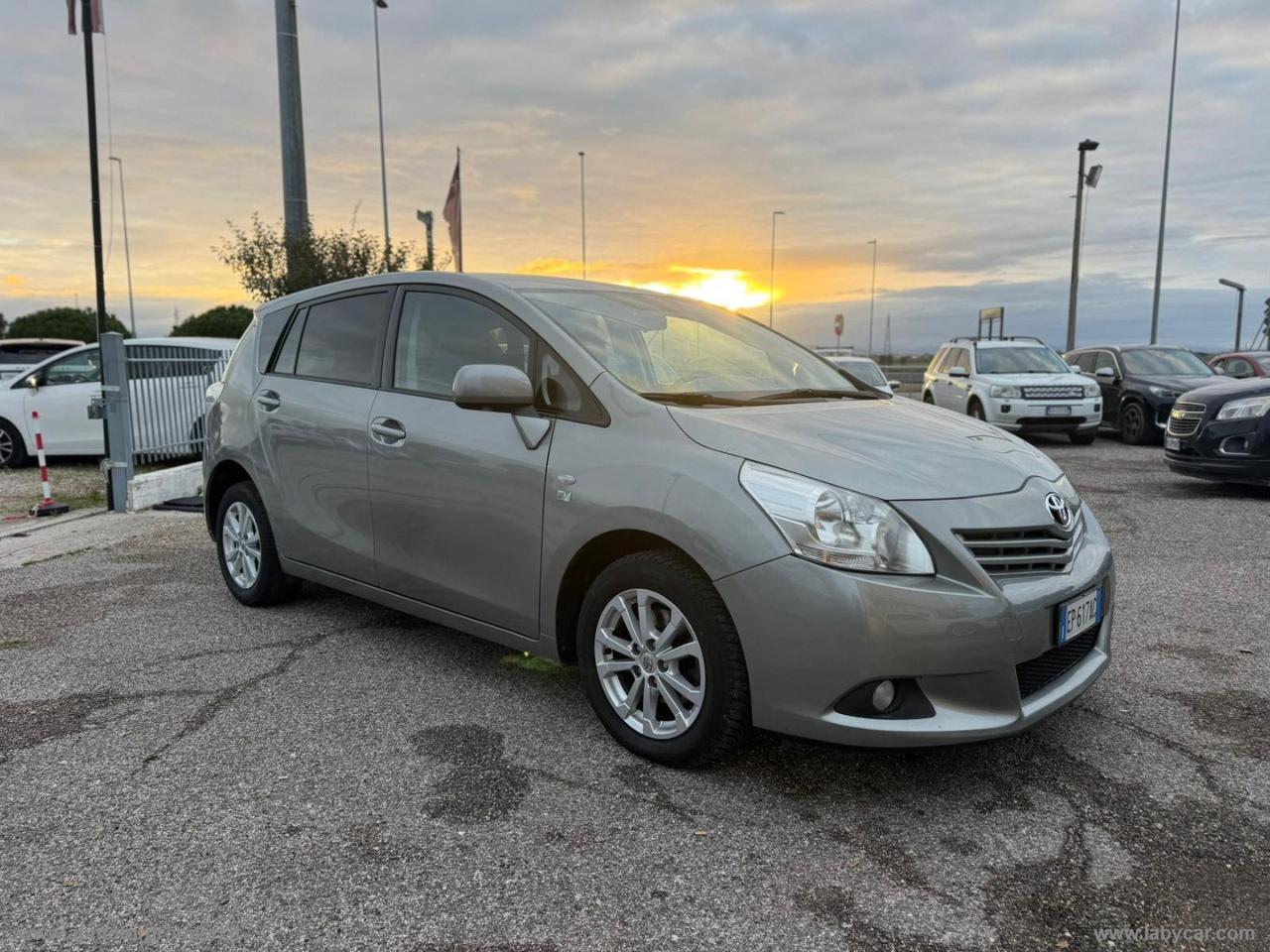 TOYOTA Verso 2.0 D ACTIVE 7 posti