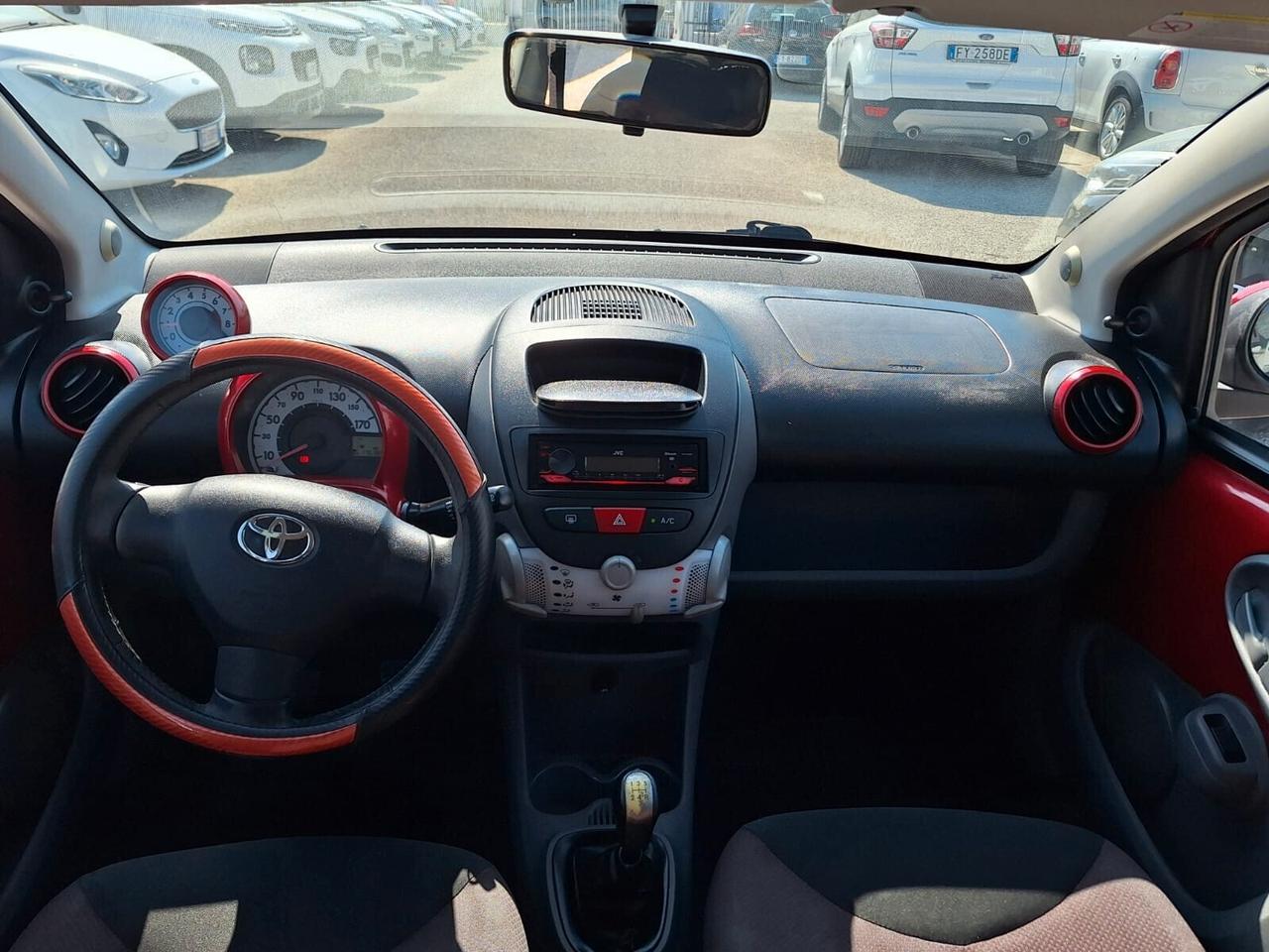 Toyota Aygo 1.0 12V VVT-i 5 porte Sol Red Edition