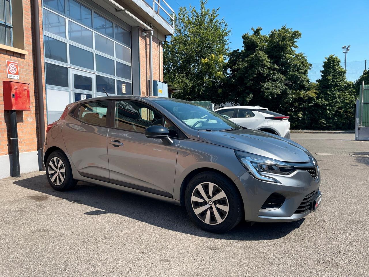 Renault Clio Benzina/Gpl 100cv- UNICO PROPRIETARIO-TAGLIANDI UFFICIALI