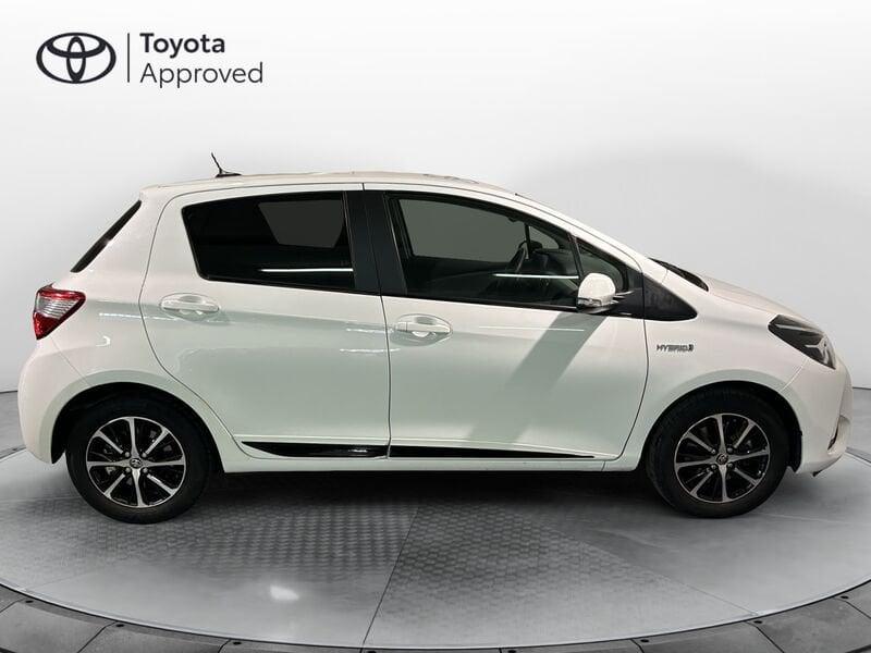 Toyota Yaris 1.5 Hybrid 5 porte Active X NEOPATENTATI + CERCHI IN LEGA