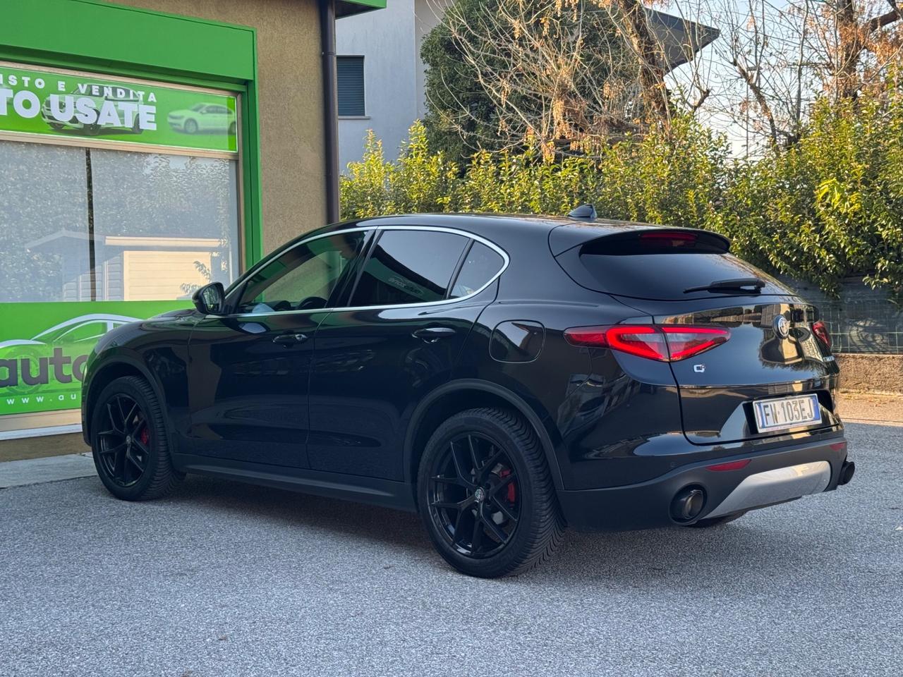 Alfa Romeo Stelvio 2.2 Turbodiesel 210 CV AT8 Q4 Super
