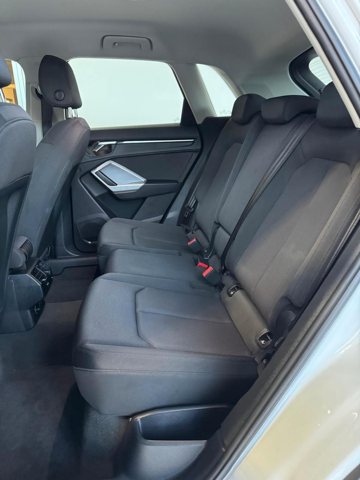 Audi Q3 45 TFSI quattro S tronic