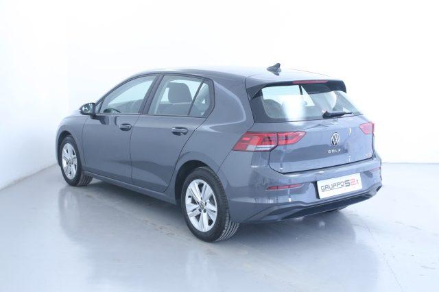 VOLKSWAGEN Golf 1.0 eTSI EVO DSG Life / Neopatentati
